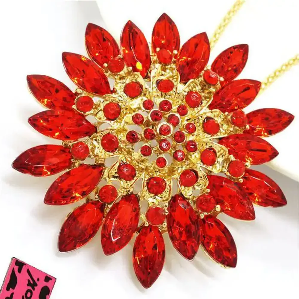 Collier Mode Femmes Rouge Cristal Bling Rose Pendentif Chaîne Collier - Image 1 of 3