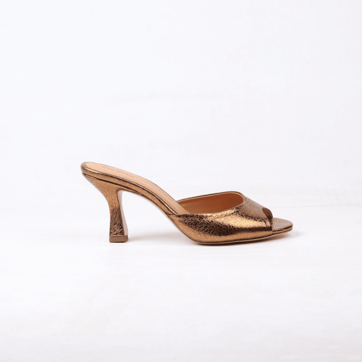 Nellya leather - Image 1 of 1
