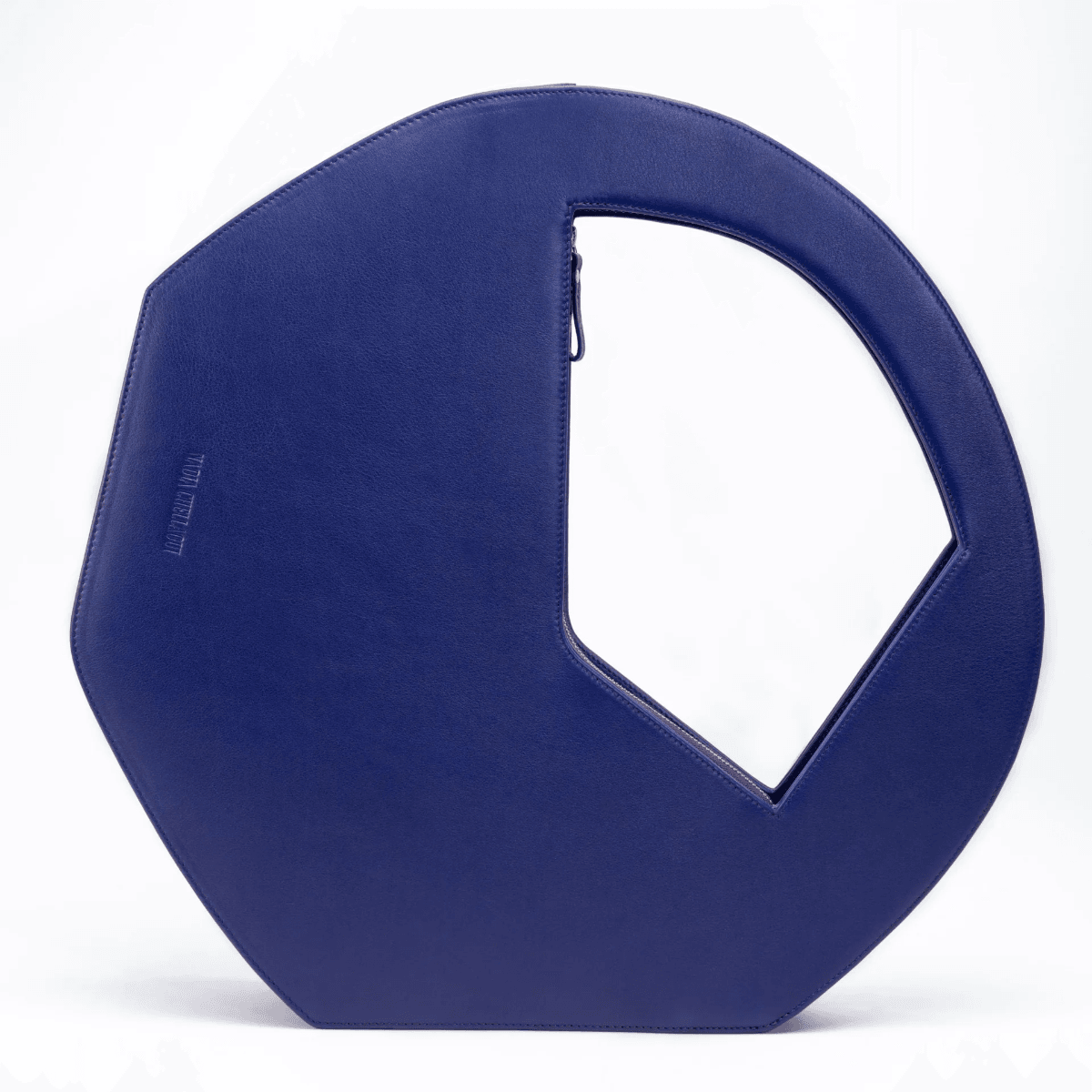 LUNA - Image 1 of 3