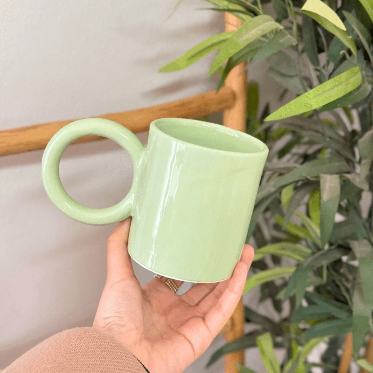 Mug anse milieu  - Image 1 of 1