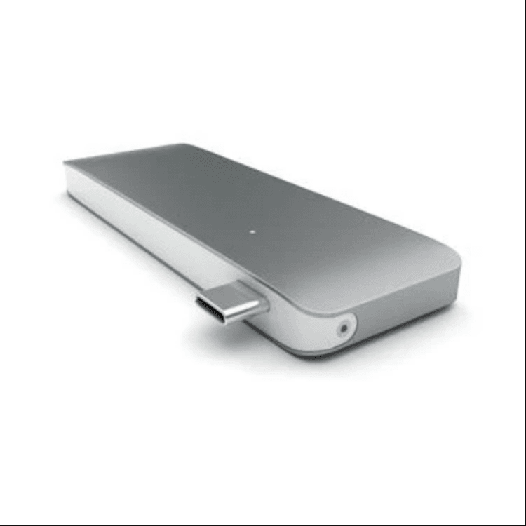 Adaptateur Passthrough USB-C 4-en-1 - Image 1 of 1