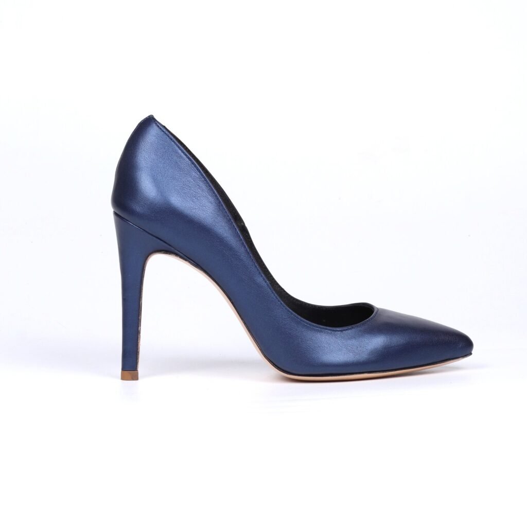 Essentials Leather Blue - Image 1 of 1