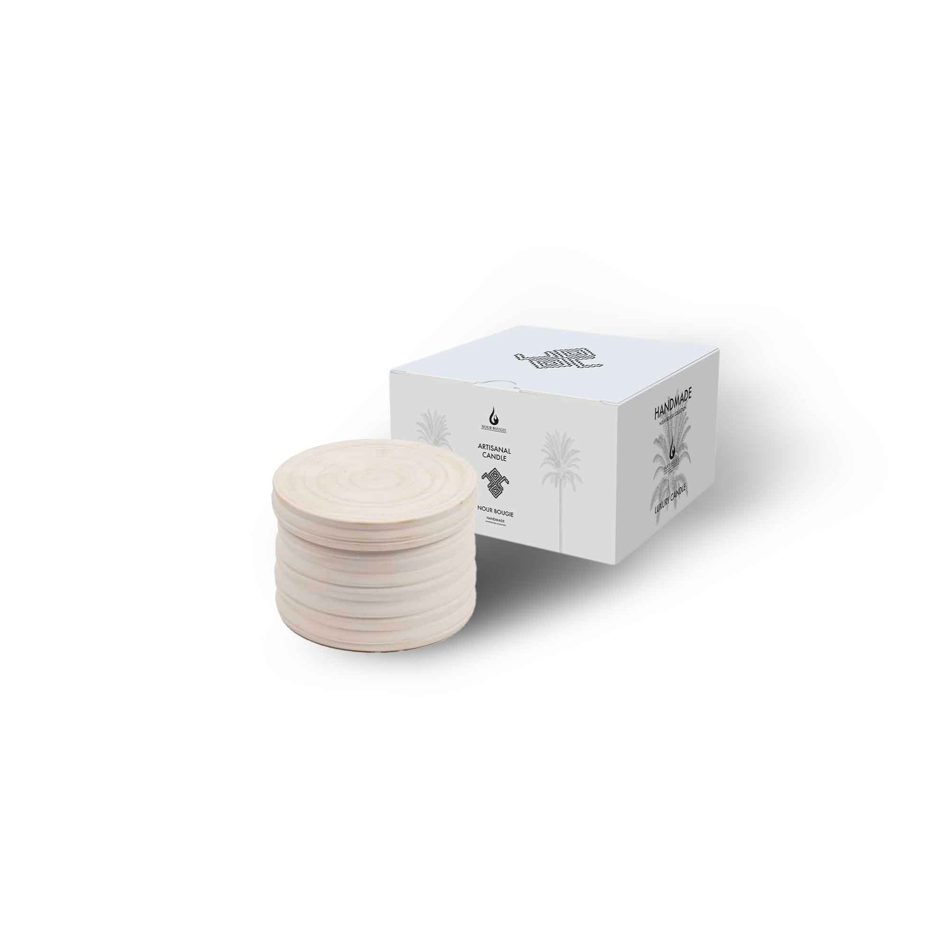 WHITE BOITE - Image 1 of 1