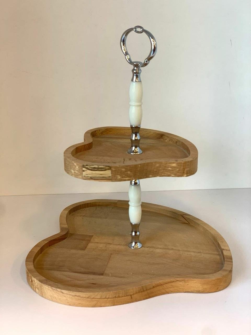 Présentoir serviteur à Gâteaux à 2 niveaux En Bois - Image 1 of 2