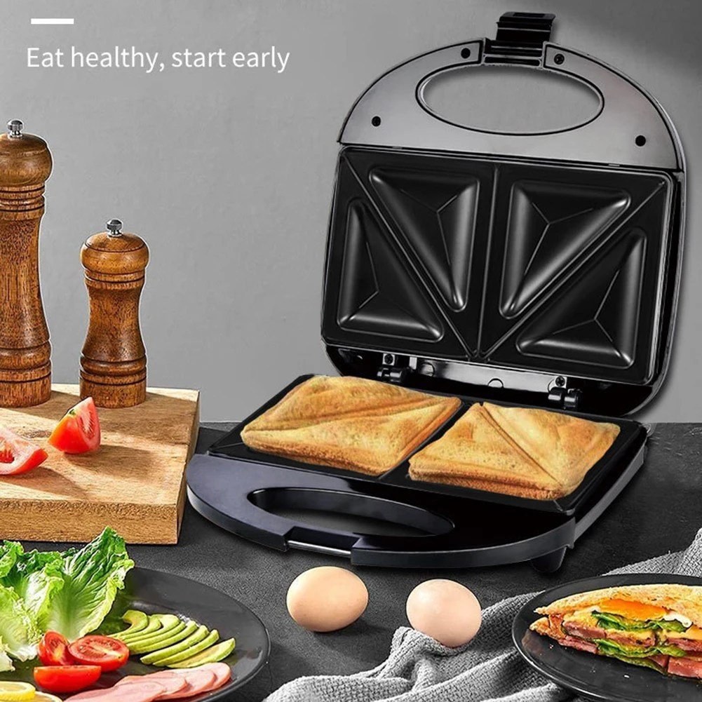 Démarrez votre journée avec style grâce au Mandine Sandwich Maker le compagnon idéal pour des petits déjeuners délicieux - Image 1 of 4