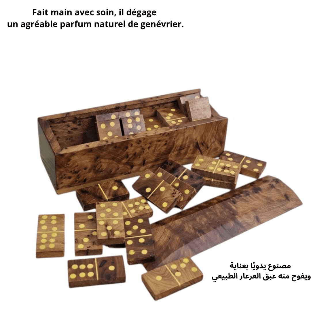 Jeu de dominos artisanal en bois de genévrier – Élégance naturelle et moment de plaisir authentique - Image 1 of 4