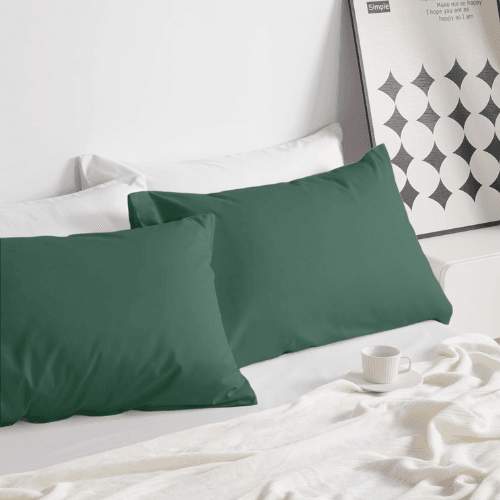 2 Taies D'oreiller Uni Vert Foncé Doux & Antiallergique 50x70cm - Image 1 of 4