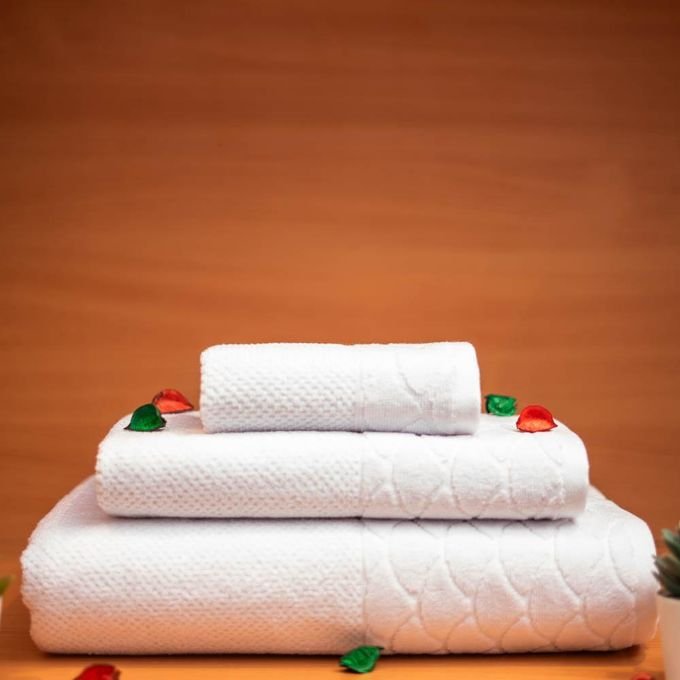 Cassilia G019 pack 3 serviettes 100% coton blanc - Image 1 of 1