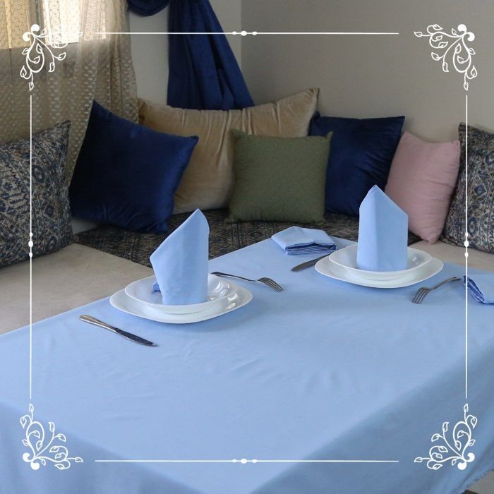 Nappe de Table et Serviettes Anti-tache Assorties - 140x190 cm - Bleu - Image 1 of 3