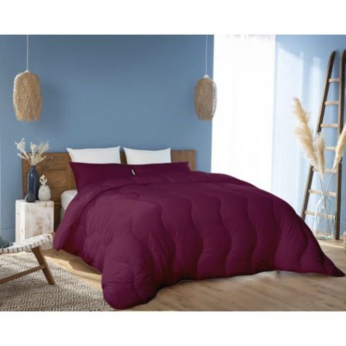 Couette Aubergine Microfibre Antiallergique (2Places) +2Taies d’oreiller Offerts - Image 1 of 2