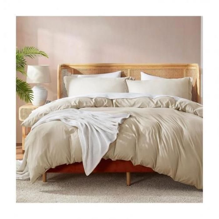 Housse de Couette Beige Sable (2 places) + 2 Taies d’Oreiller Assorties // Doux & antiallérgique - Image 1 of 1