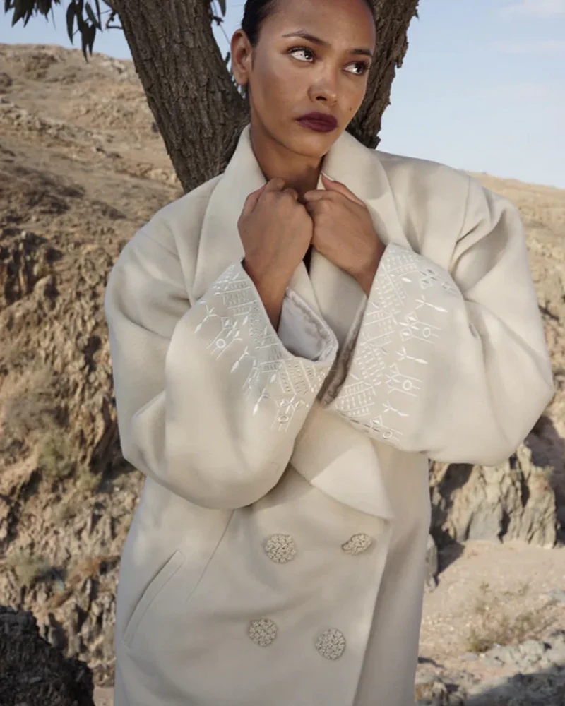 LE MANTEAU ZINA - Image 1 of 1