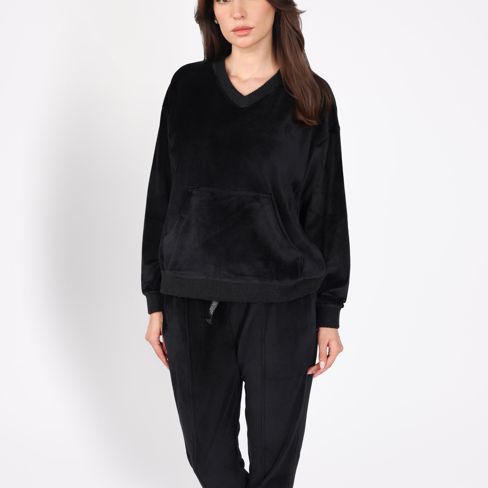 Ensemble Pyjama Col V à Poche | Collection Velvet MLC - Image 1 of 4
