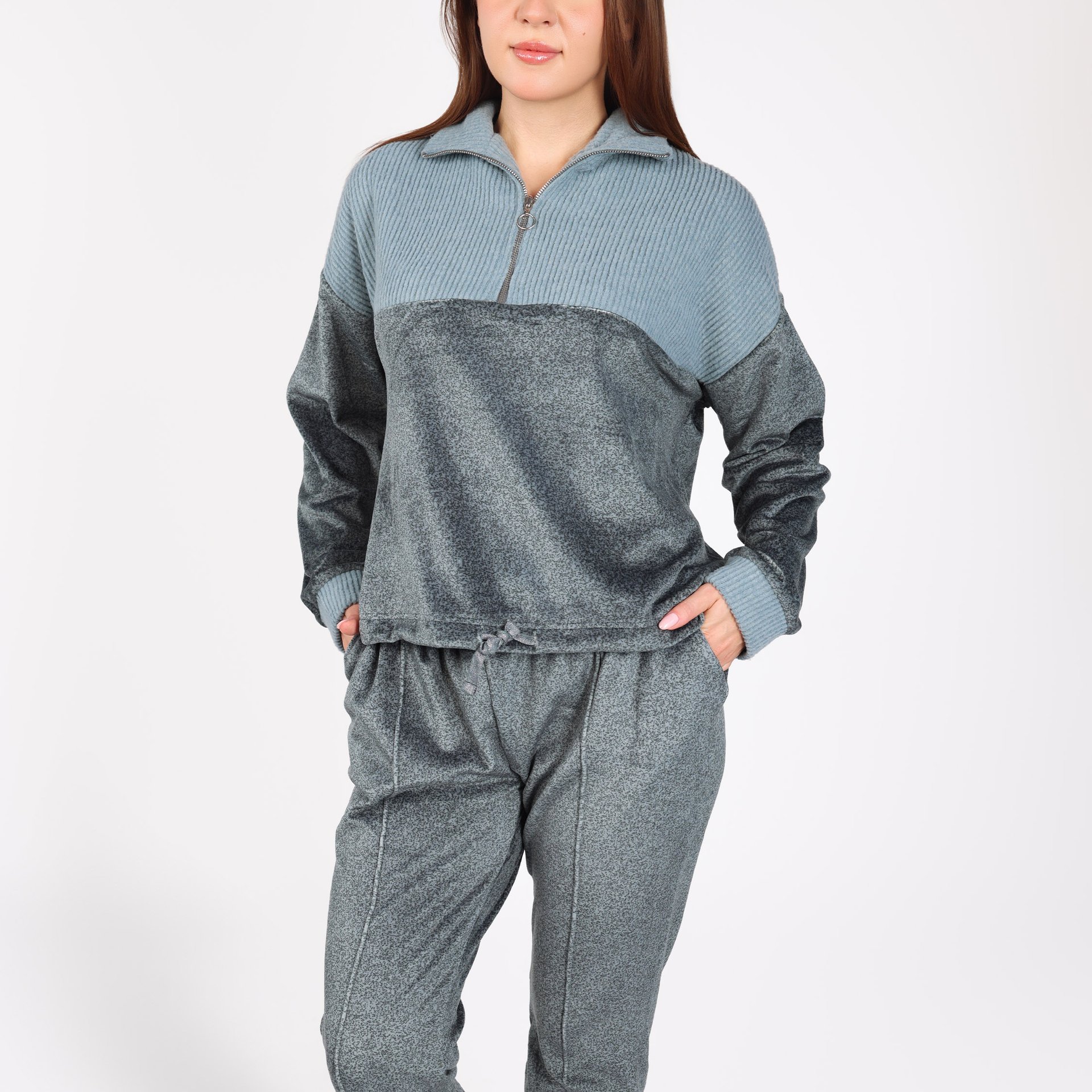 Pyjama à Col Montant Zippé | Collection Velvet MLC - Image 1 of 4