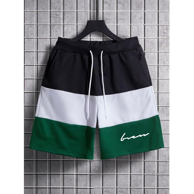 Shorts pour les Hommes - Bonne Qualité et Bon Prix - Image 1 of 2