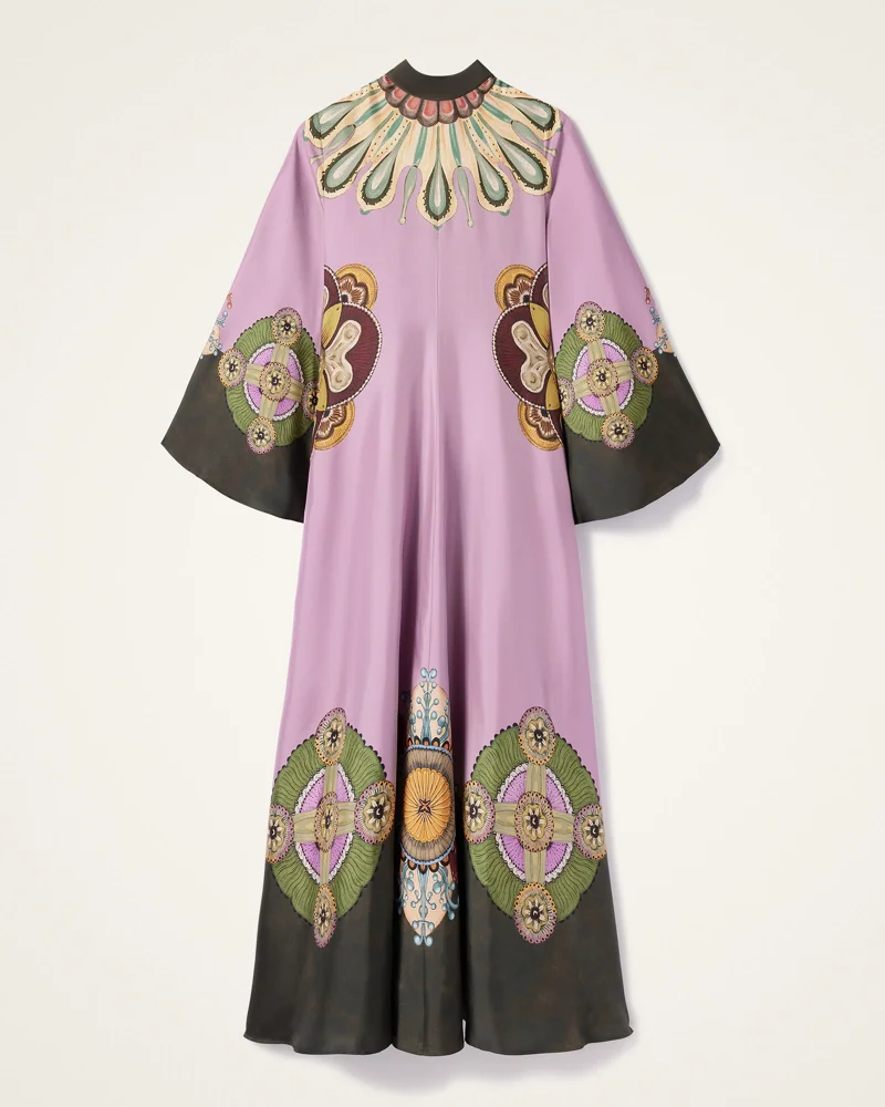 Robe Magnifique - Image 1 of 1