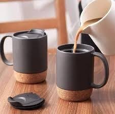 Tasse / Mug En Céramique 300 Ml Avec Socle En Liège & Couvercle Anti-éclaboussures - Image 1 of 2