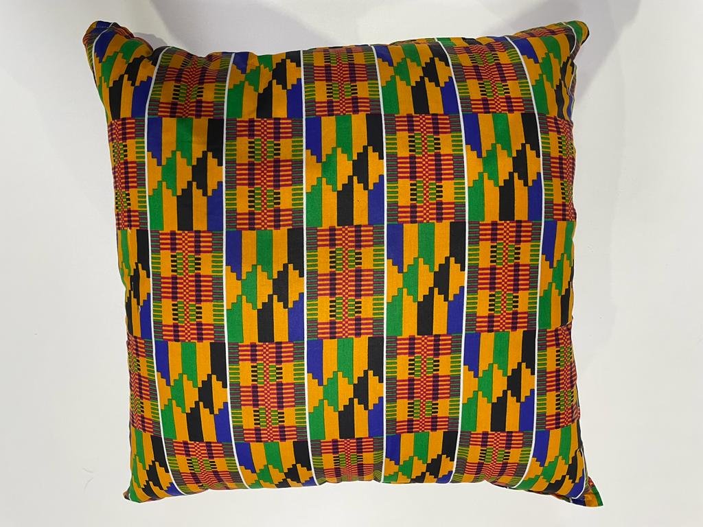 Coussin Carré En Wax Africain N°2 50 X 50 Cm - Image 1 of 1