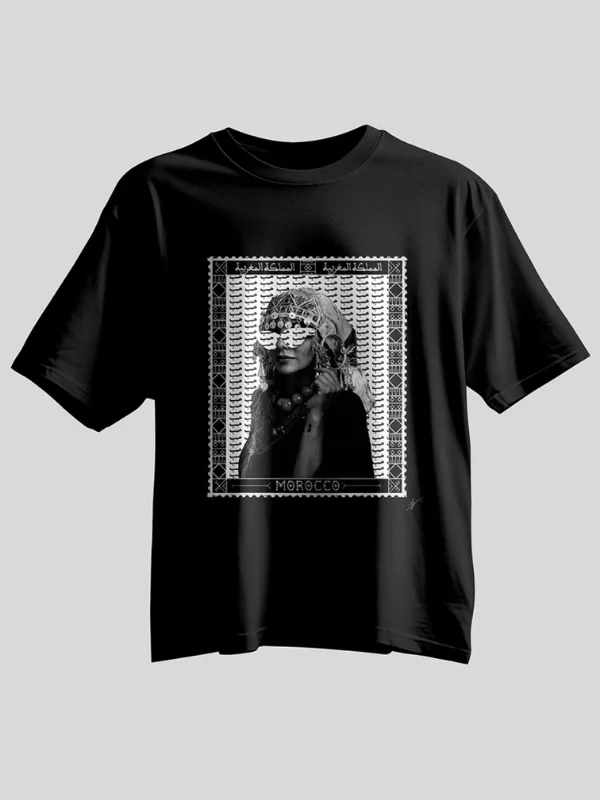 T-Shirt Oversize "Chel7a" (Dessin Aléatoire) - Image 1 of 1