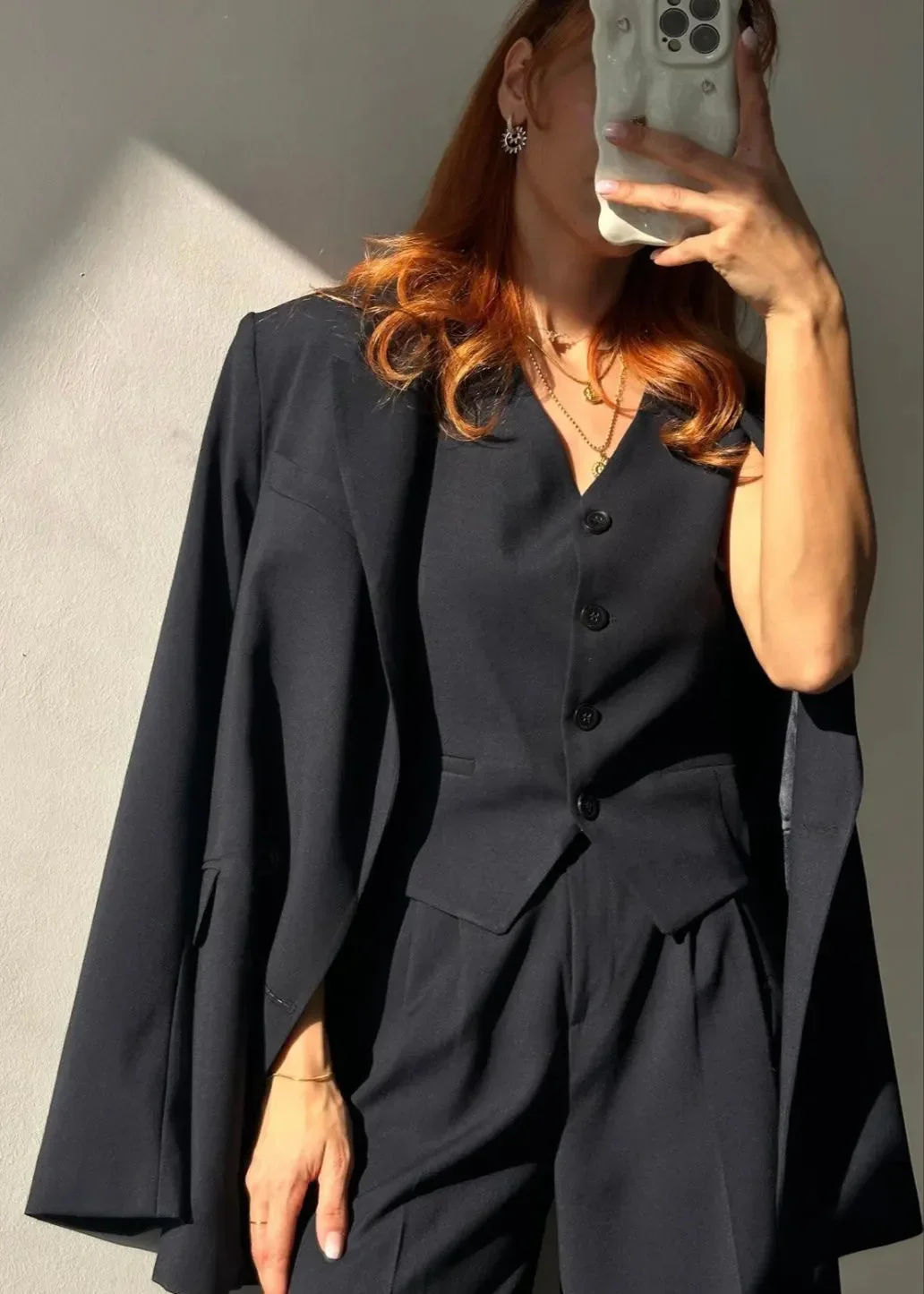 Ensemble Tailleur 3 Pièces - Image 1 of 4