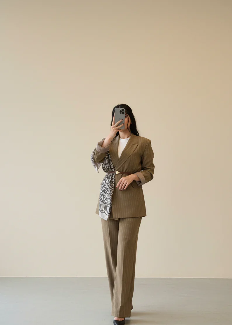 Ensemble Tailleur / Veste Croisée - Image 1 of 4