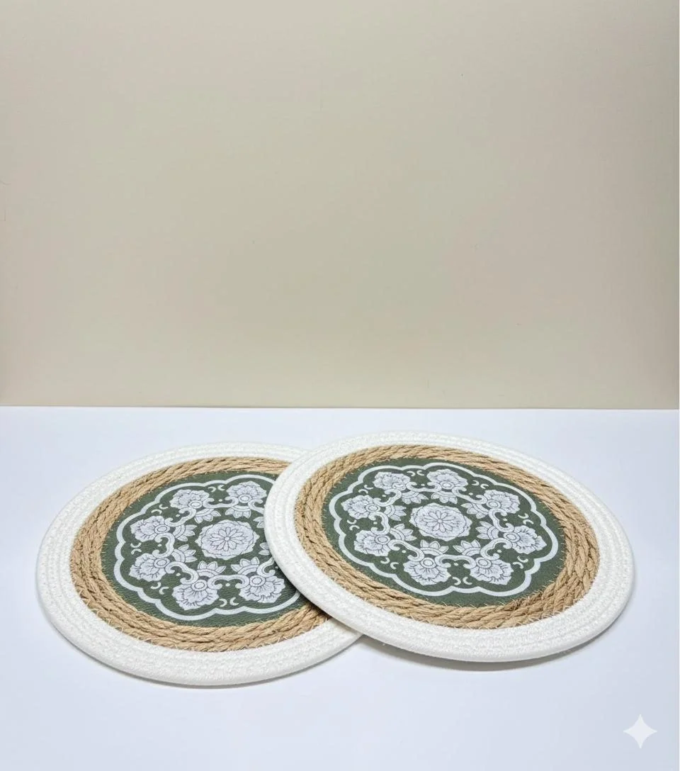 2 Sets De Table Rond Tressés Avec Motif Mandala - Image 1 of 2