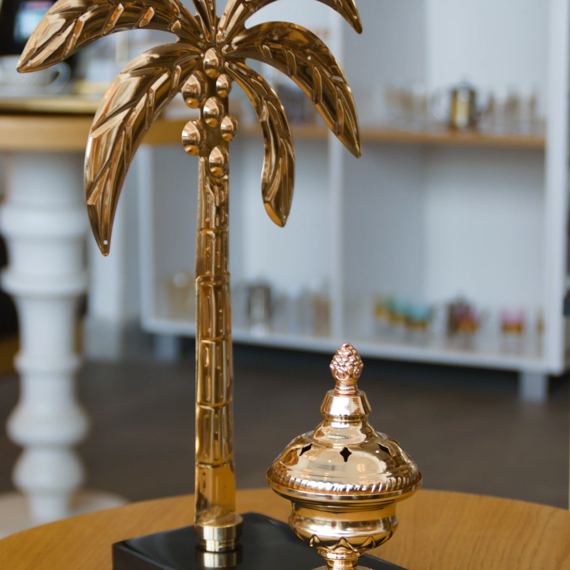 Encensoir palmier doré - Image 1 of 4
