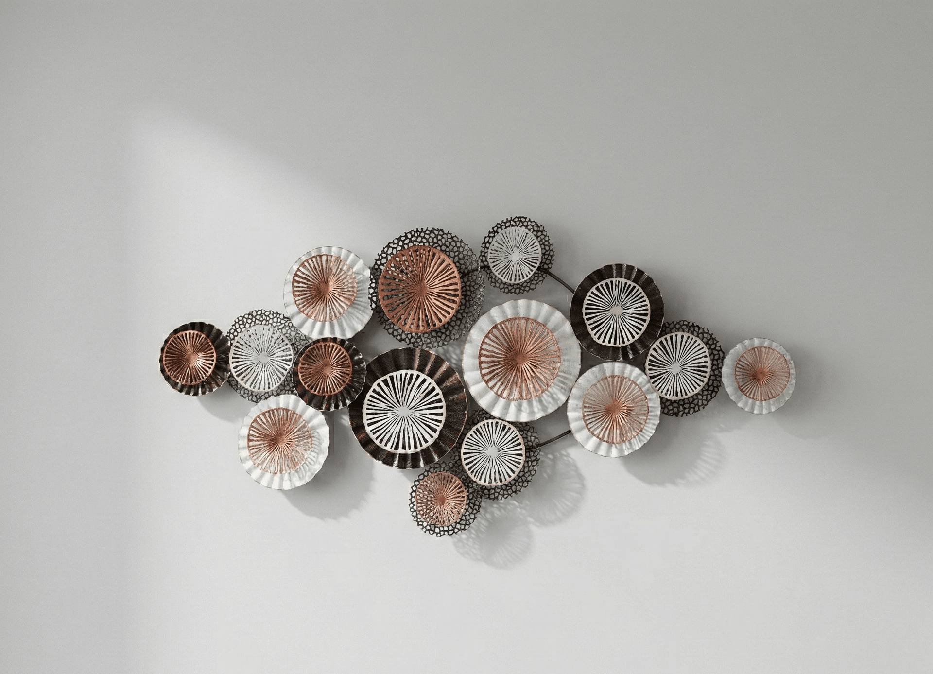 Décoration Murale En Métal Design Cercles - Image 1 of 2