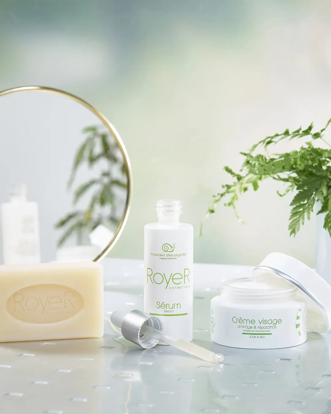 Routine Beauté Naturelle – Savon, Sérum & Crème Visage À La Bave D’escargot Bio - Image 1 of 1