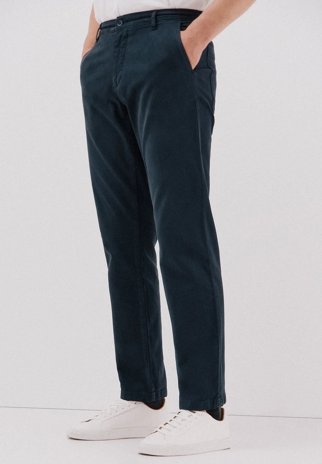 Pantalon Chino Délavé - Image 1 of 4