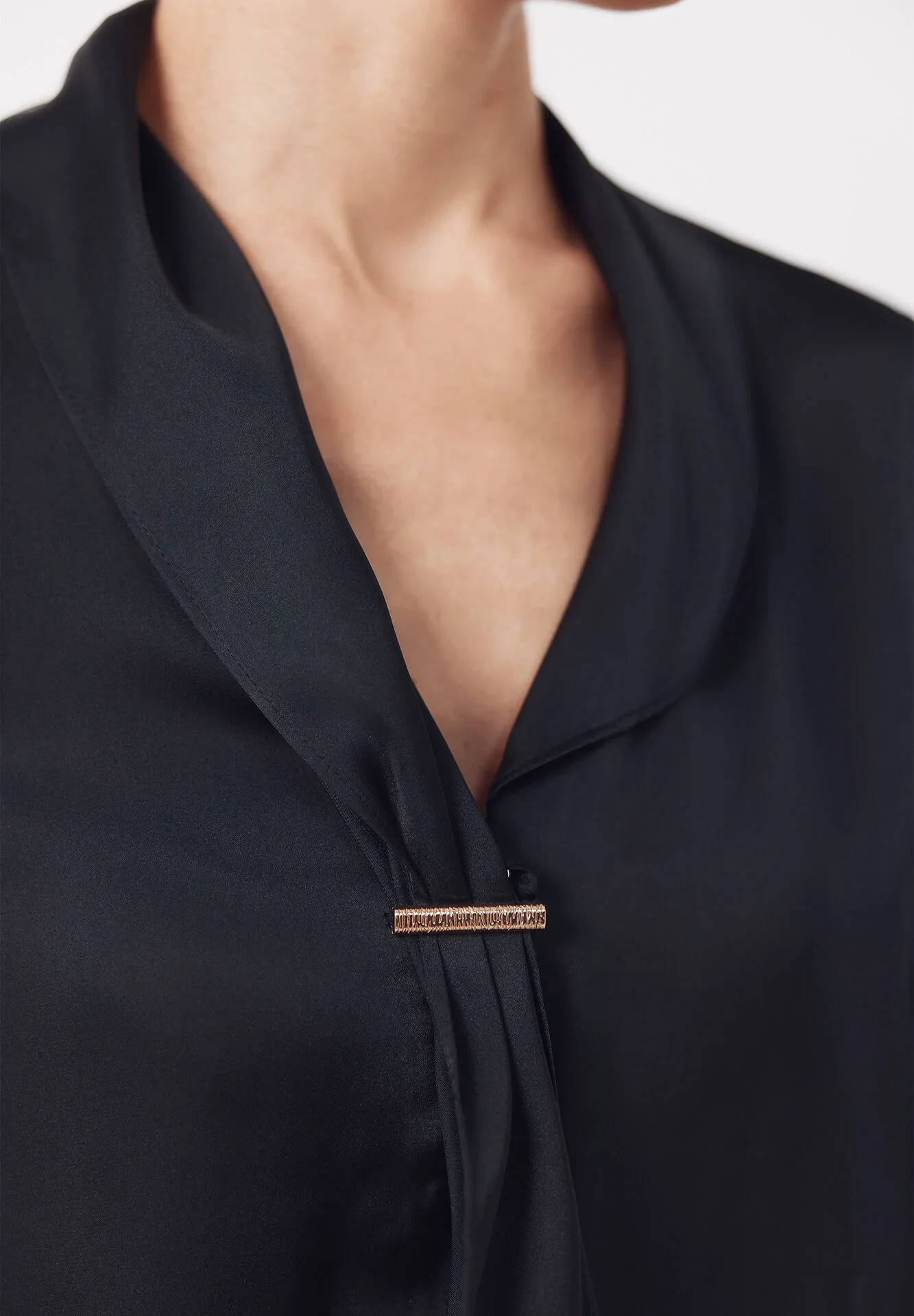 Blouse Satinée Avec Nœud - Image 1 of 4