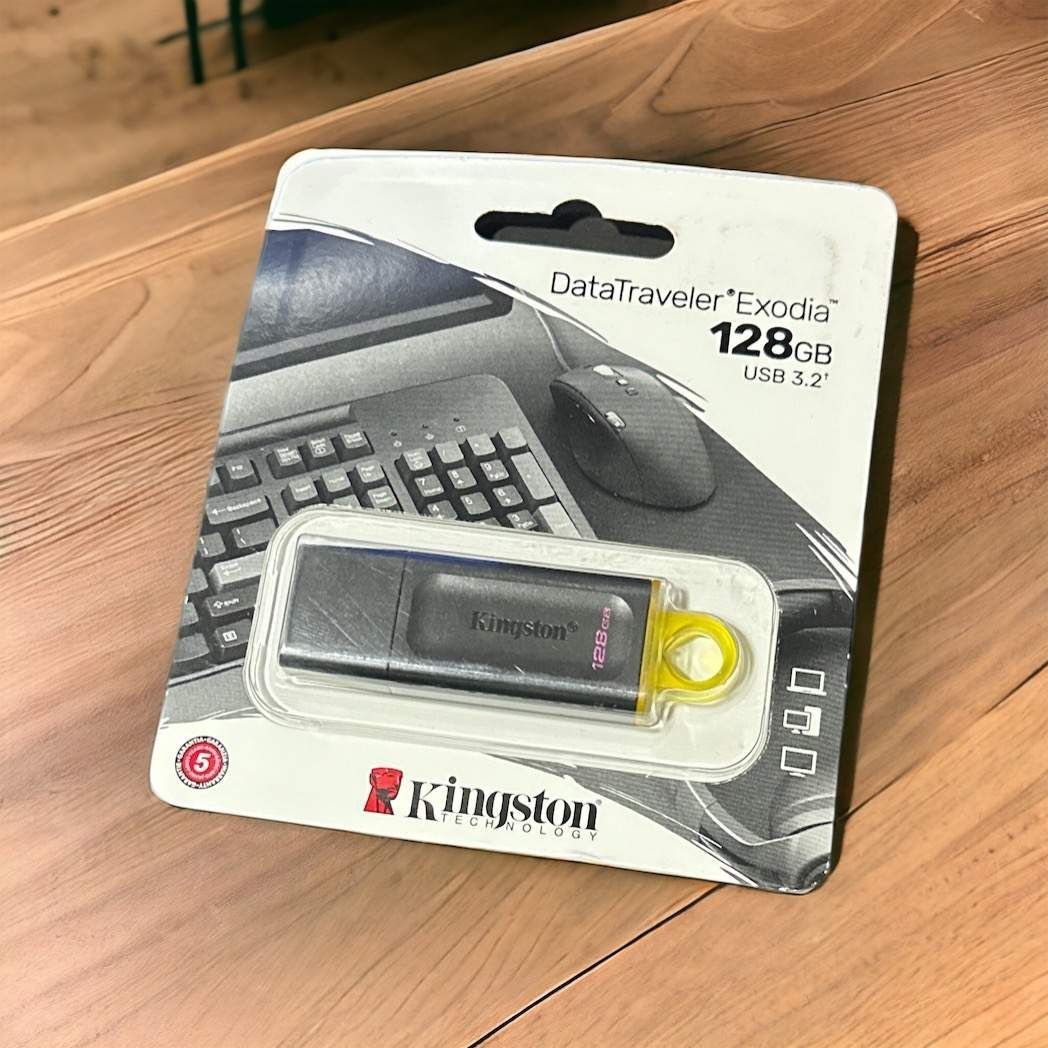 Clé Usb 128 Gb - Image 1 of 1
