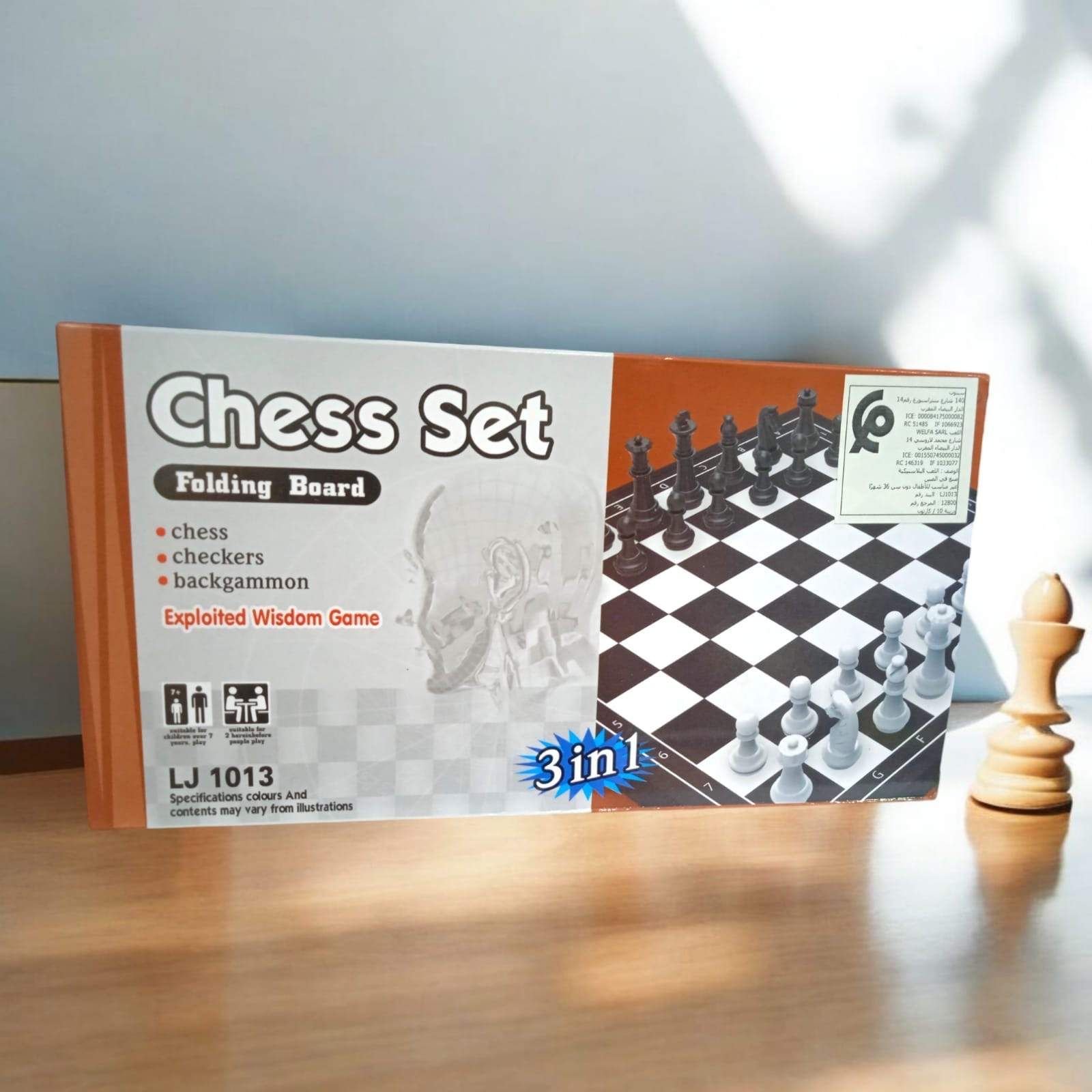 Ensemble De Jeux 3-en-1 - Échecs, Dames Et Backgammon - Image 1 of 1