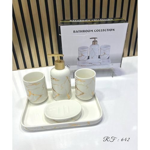 Accessoires De Salle De Bain 5 Pieces - Image 1 of 3