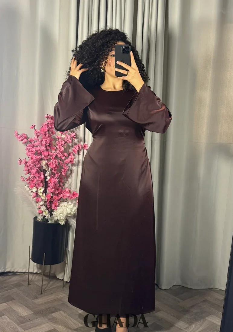 Robe Longue Satinée - Image 1 of 4
