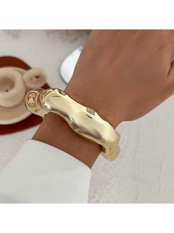 Bracelet Manchette Doré Sculptural Et Ondulé - Image 1 of 1