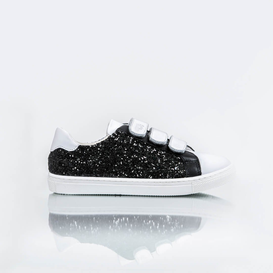 Izza Grise - Image 1 of 4