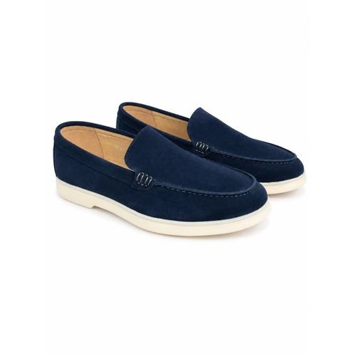 Mocassins Homme En Daim Premium – Confort Élégant & Semelle Souple - Image 1 of 3