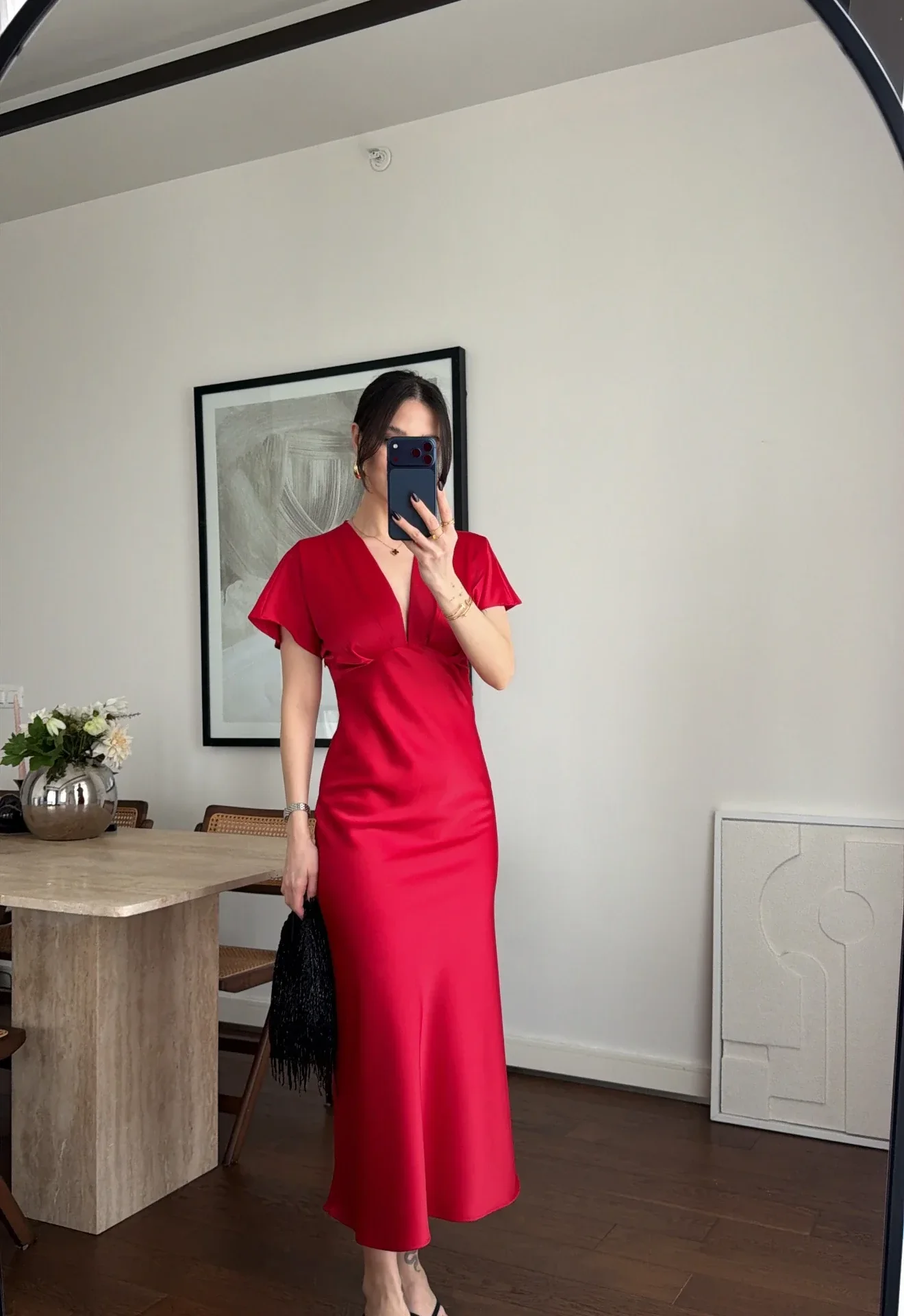 Robe Scarlett Satin - Image 1 of 4