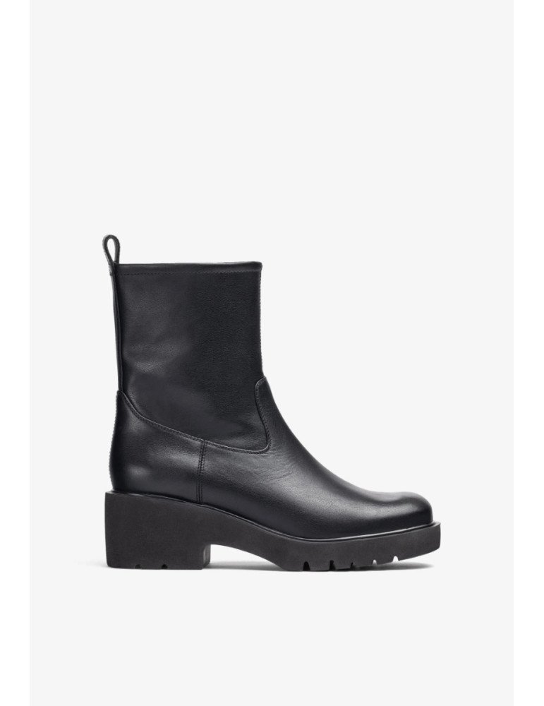 Boots À Bout Carré Avec Semelles Track En Cuir-black - Image 1 of 4