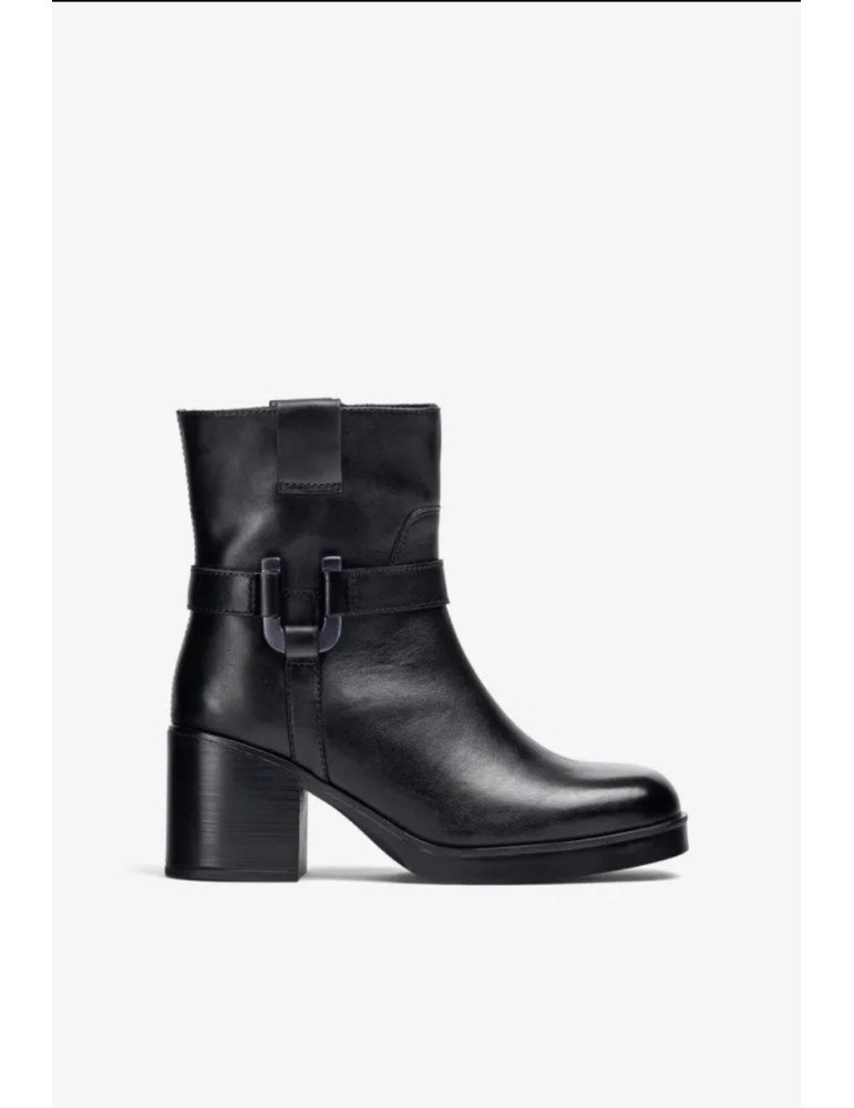 Bottines Avec Ornement Metallique - Image 1 of 4