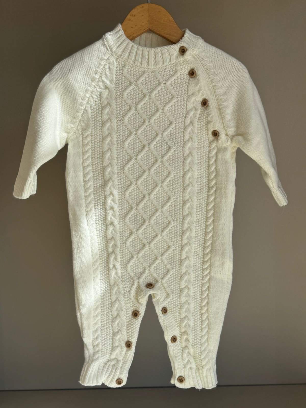 Grenouillère Tricot Avec Bouton - Image 1 of 1