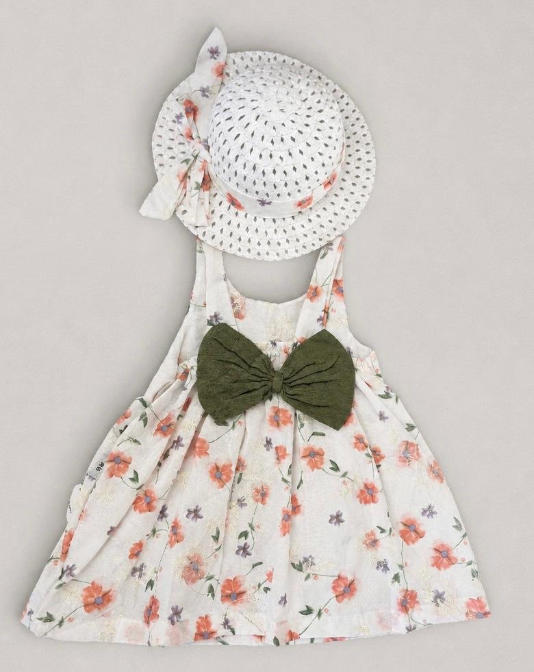 Robe Avec Chapeau Brodé - Image 1 of 1