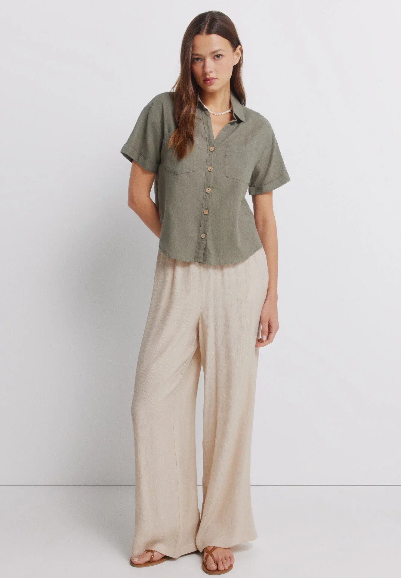 Chemise En Lin À Manches Courtes - Image 1 of 4