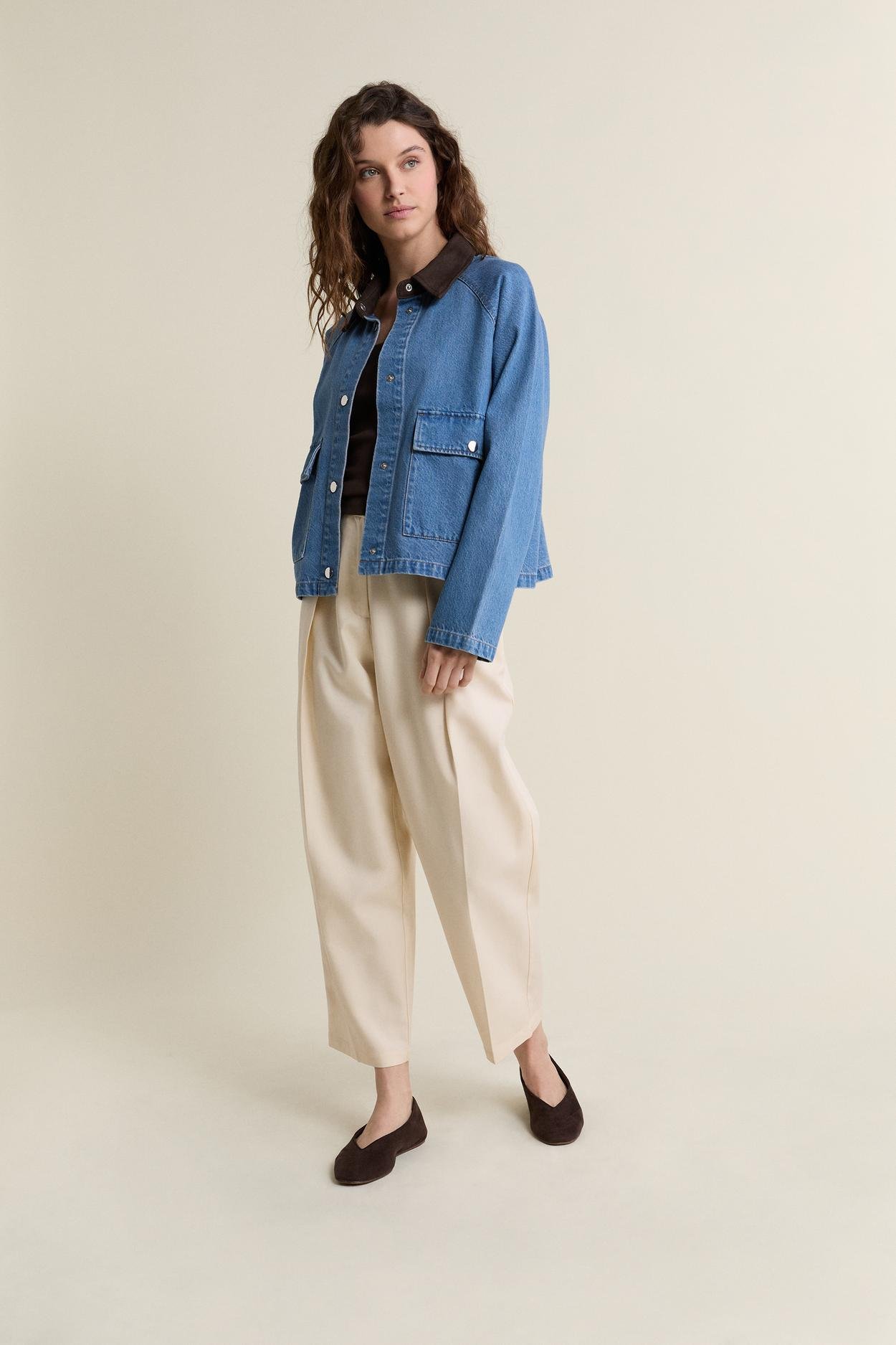 Veste En Jean À Col Contrastant - Image 1 of 4