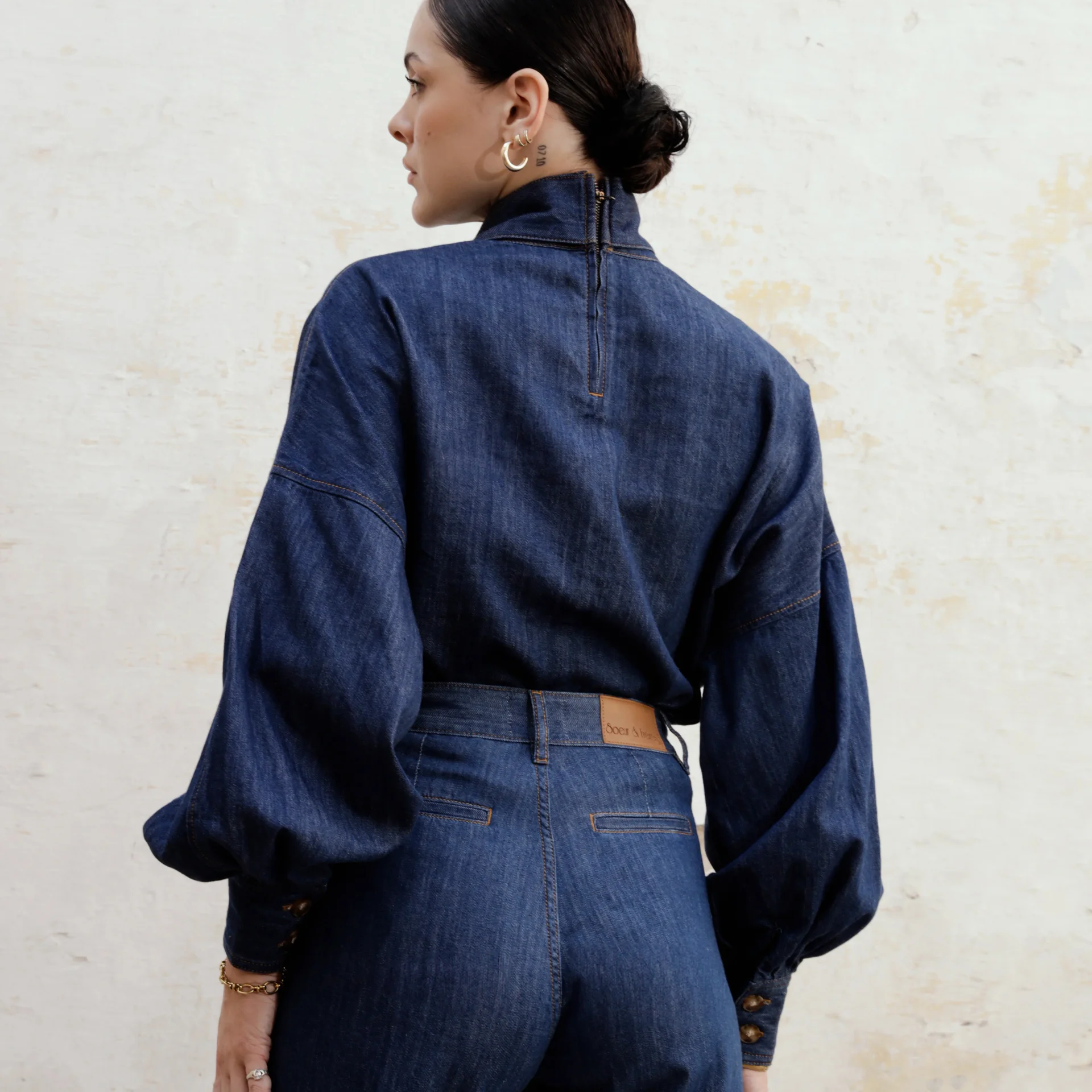 La Chemise Nœud - Image 1 of 4