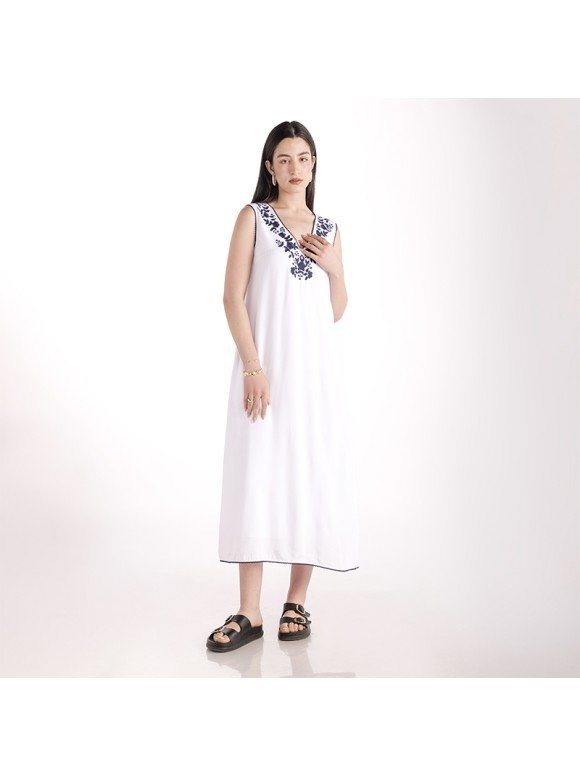Robe Longue Broderie Bleue Marine - Image 1 of 4