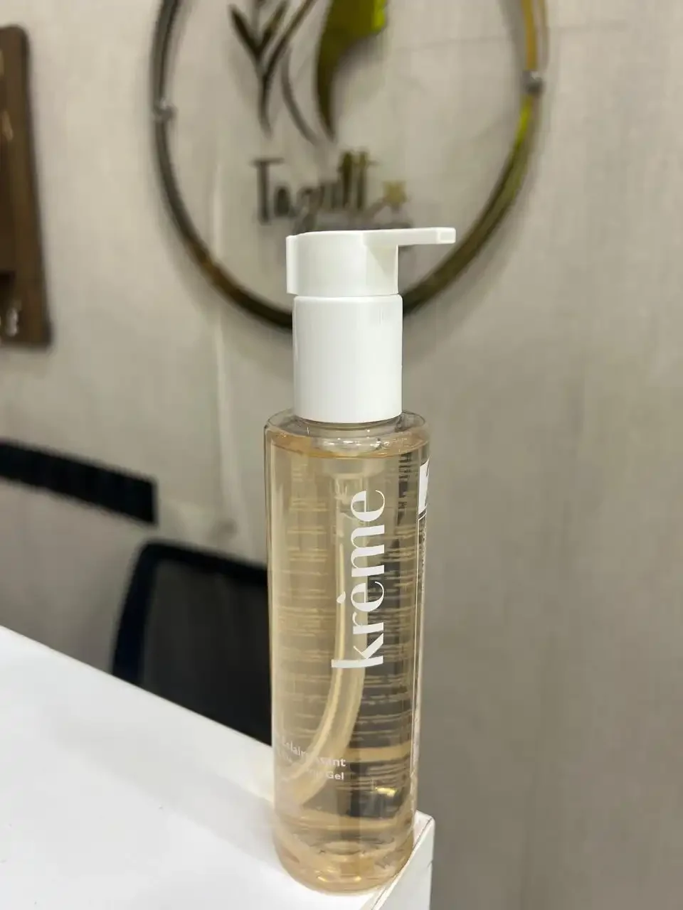 Kreme Gel Nettoyante Eclaircissant 200ml Peaux Seches - Image 1 of 4