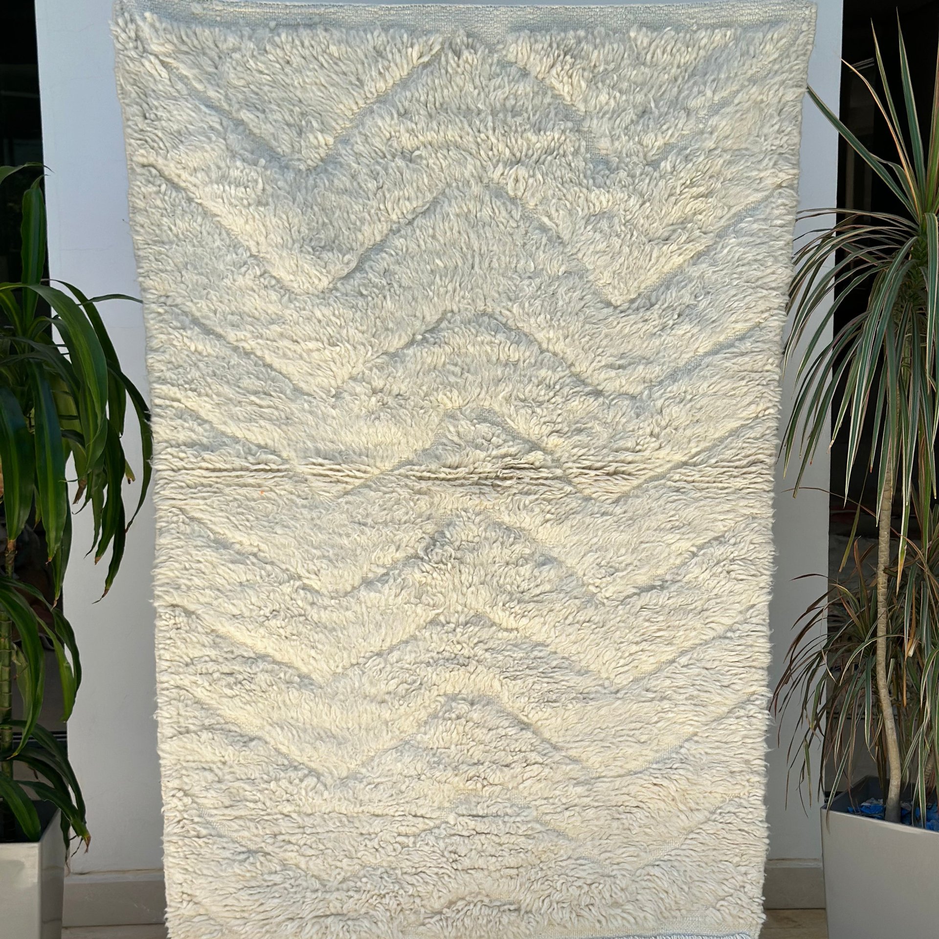 Tapis berbère Beni Ouarain zigzag crème 100% laine de mouton - 150cm / 98cm - Image 1 of 2