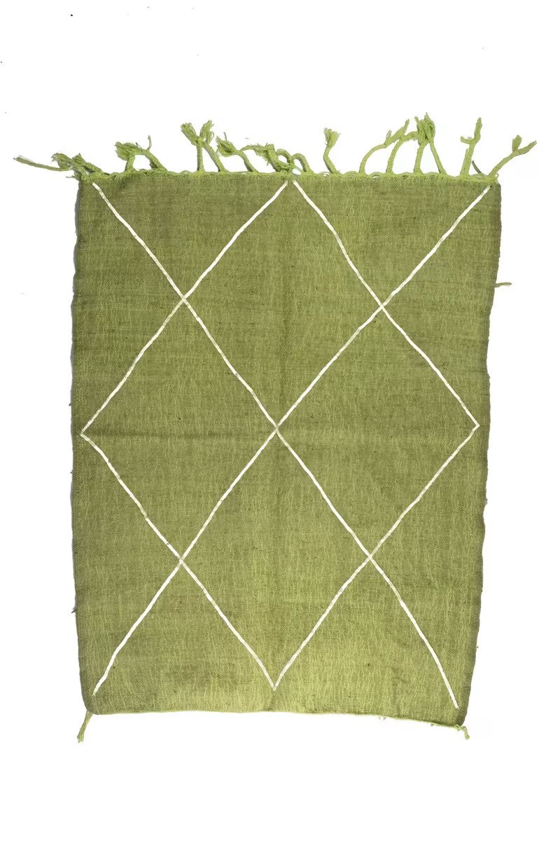 Tapis marocain vert olive - motifs géométriques tissés à la main - Image 1 of 2